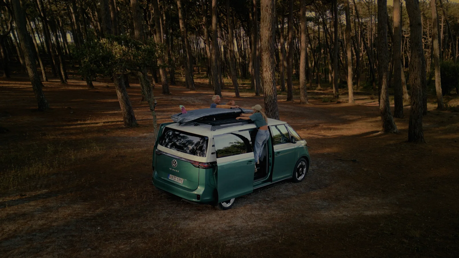 VW ID Buzz x Frontrunner Dometic